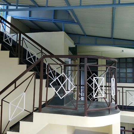 Hotel Pine Leaf Гангток Екстериор снимка
