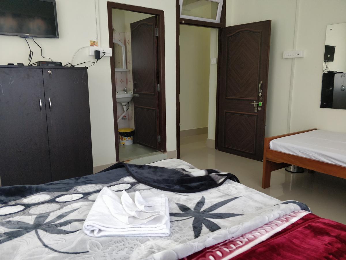 Hotel Pine Leaf Гангток Екстериор снимка